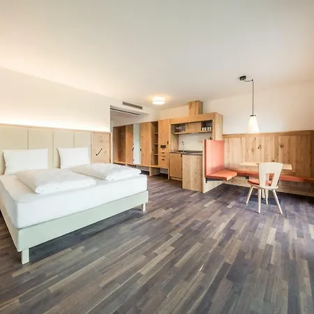 Weingut Moser Apartments-3